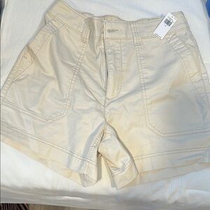 Women's Cream Shorts